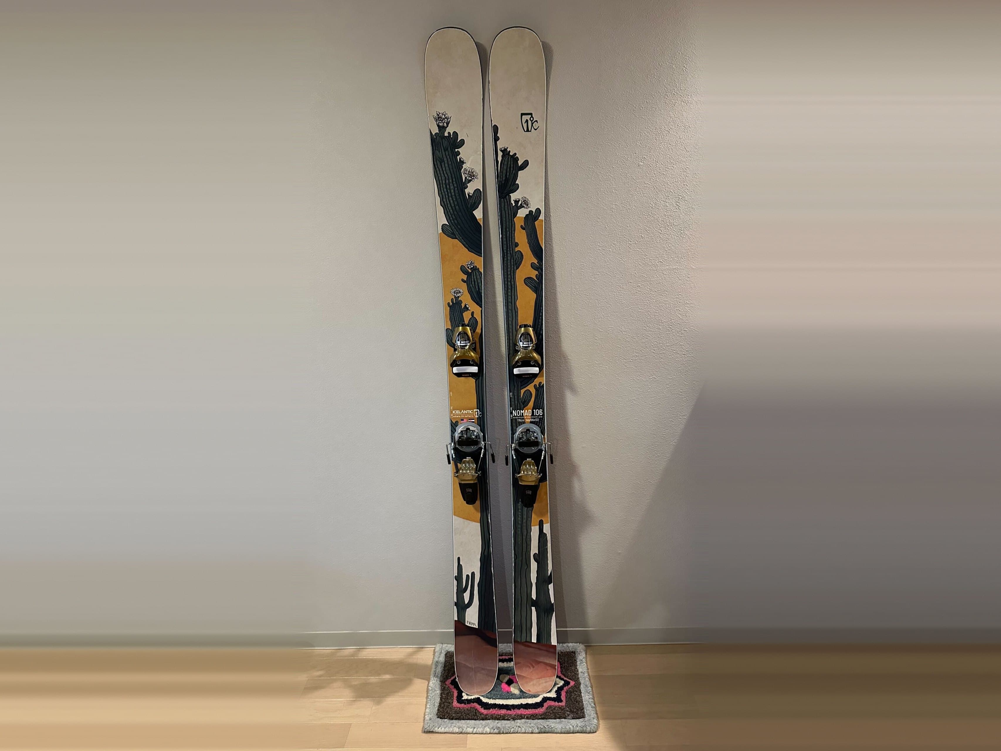 Icelantic Nomad 106 176cm レビュー|パウダーもゲレンデもパークも行けるオールラウンドな板
